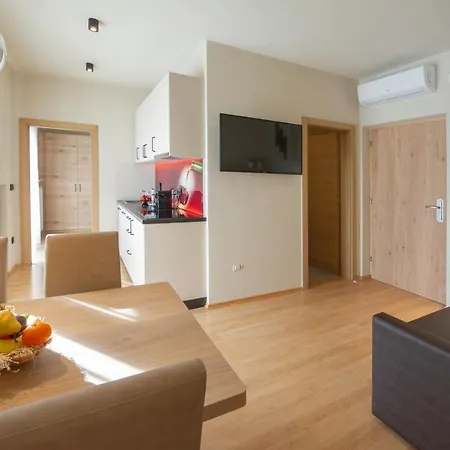 公寓式酒店 Haus Gregori 4*